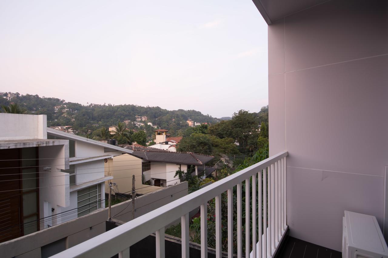 Avora Hotel Kandy Exterior photo